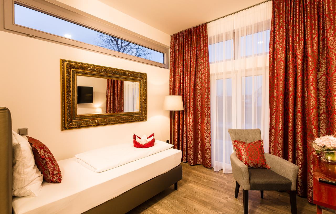 Wuschl Lounge Hotel Kuhbach  Ngoại thất bức ảnh