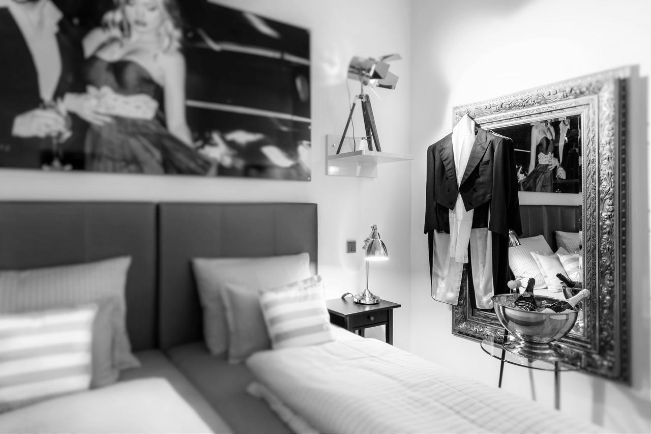 Wuschl Lounge Hotel Kuhbach  Ngoại thất bức ảnh